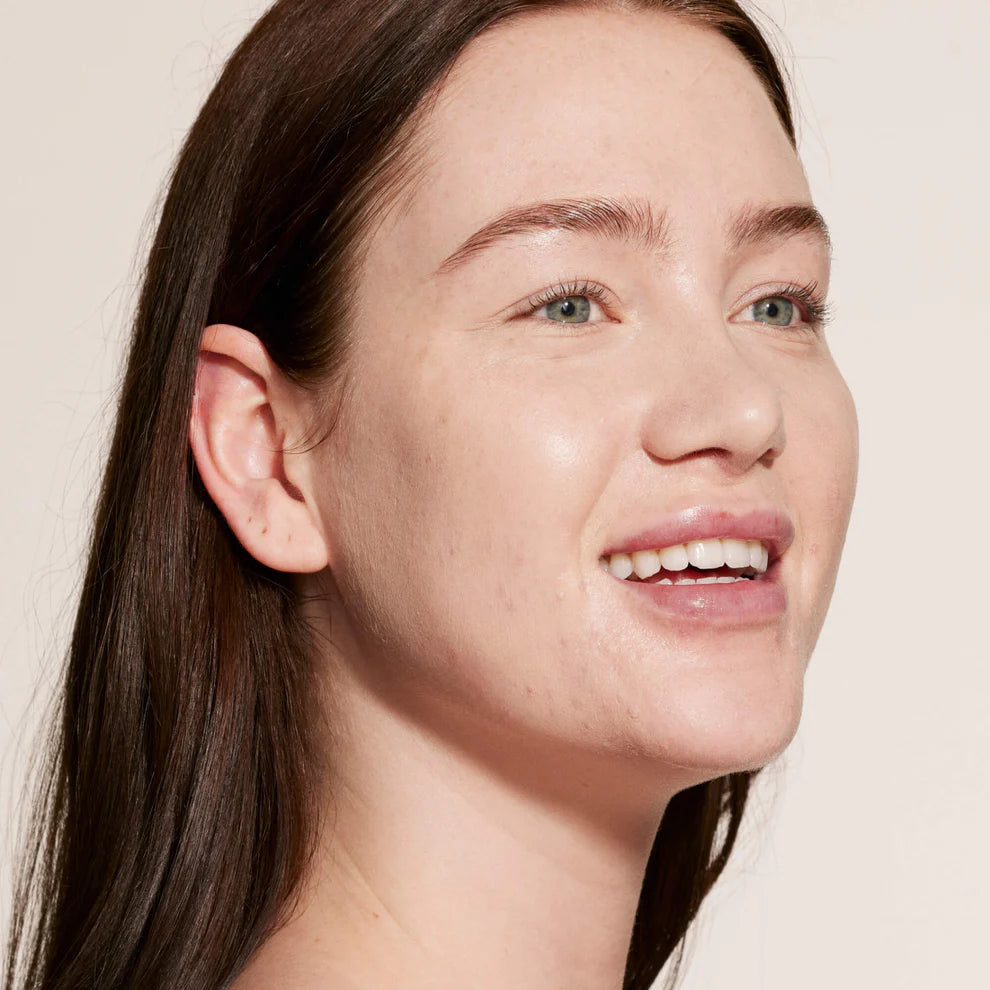 Corrector swipe serum concealer